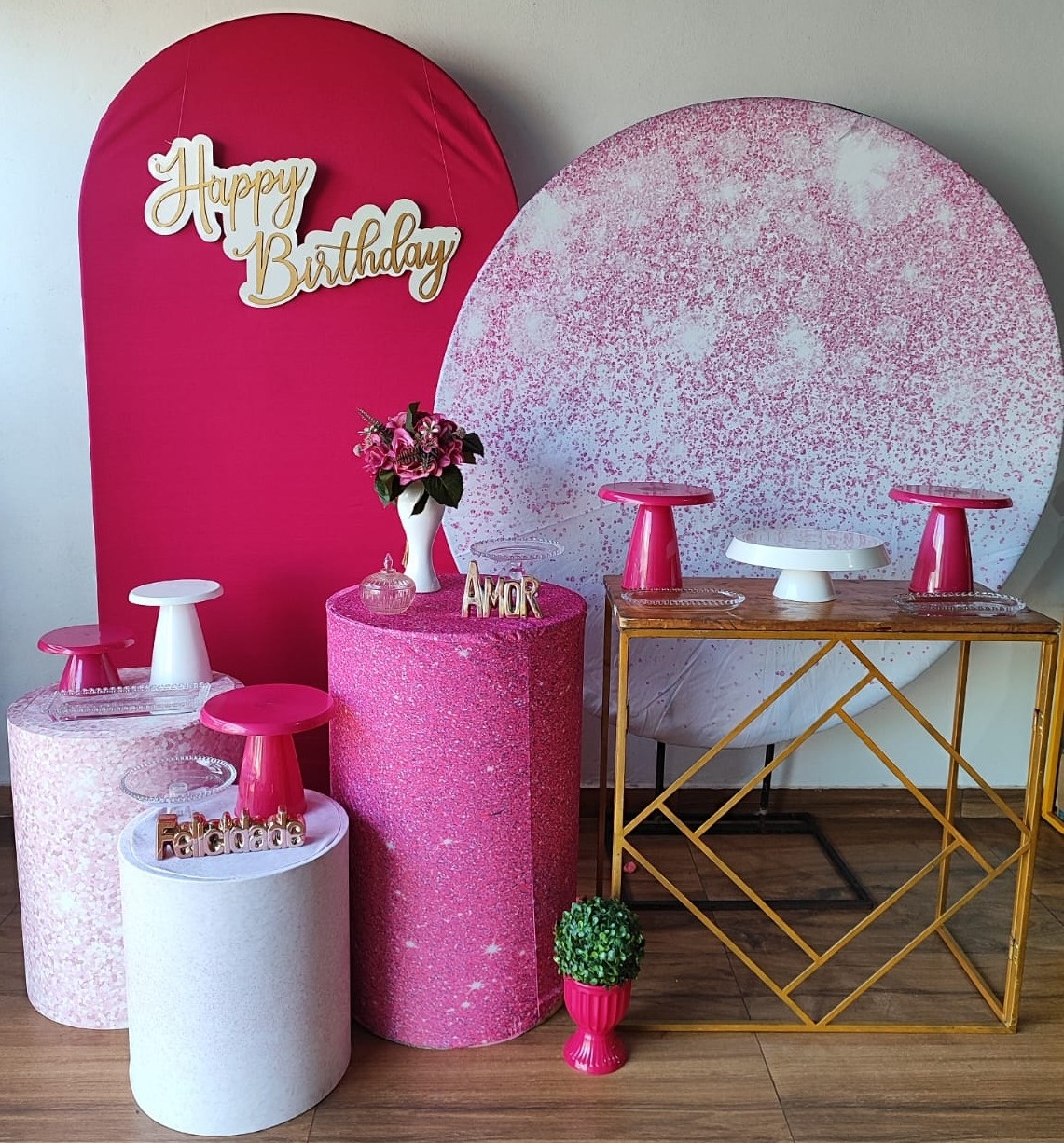 Kit Rosa Com Brilho - Pacalu Locações 