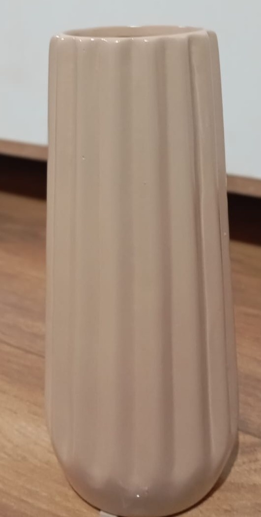 Vaso Lisboa de Louça Bege  - Pacalu Locações 