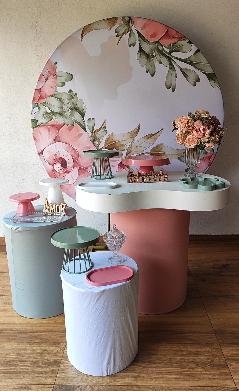 Kit Rose Com Branco Adulto  - Pacalu Locações 