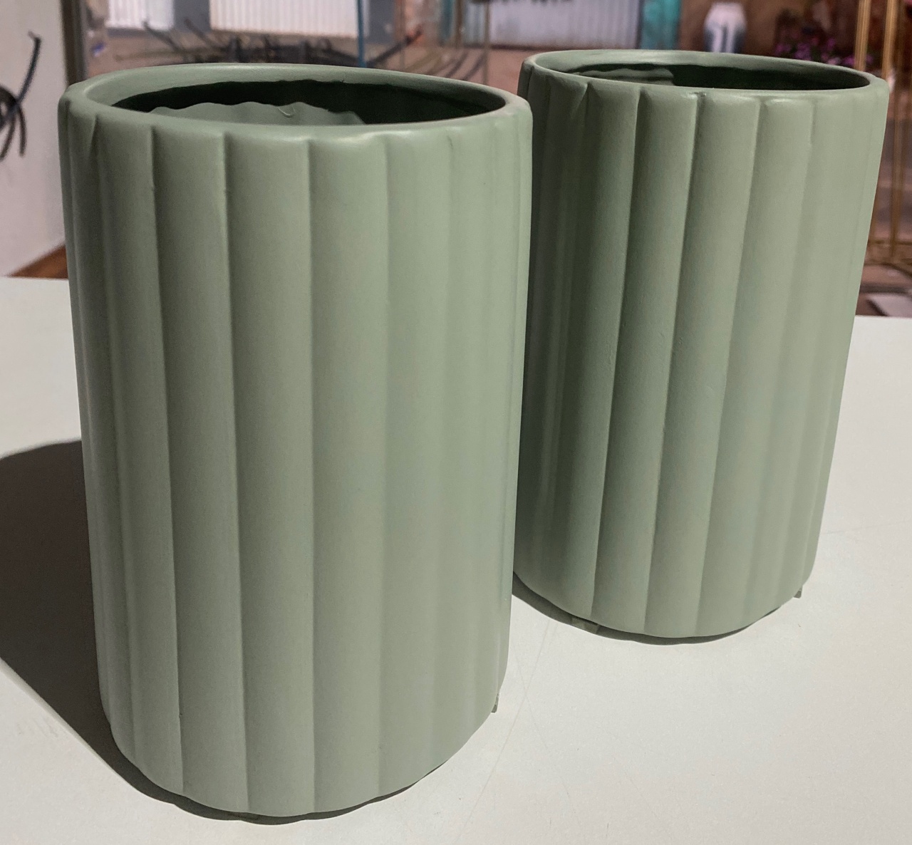 Vaso Romano Verde Eucalipto Louça M - Pacalu Locações 