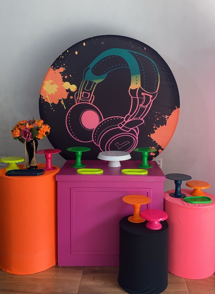 Kit Neon 3 - Pacalu Locações 
