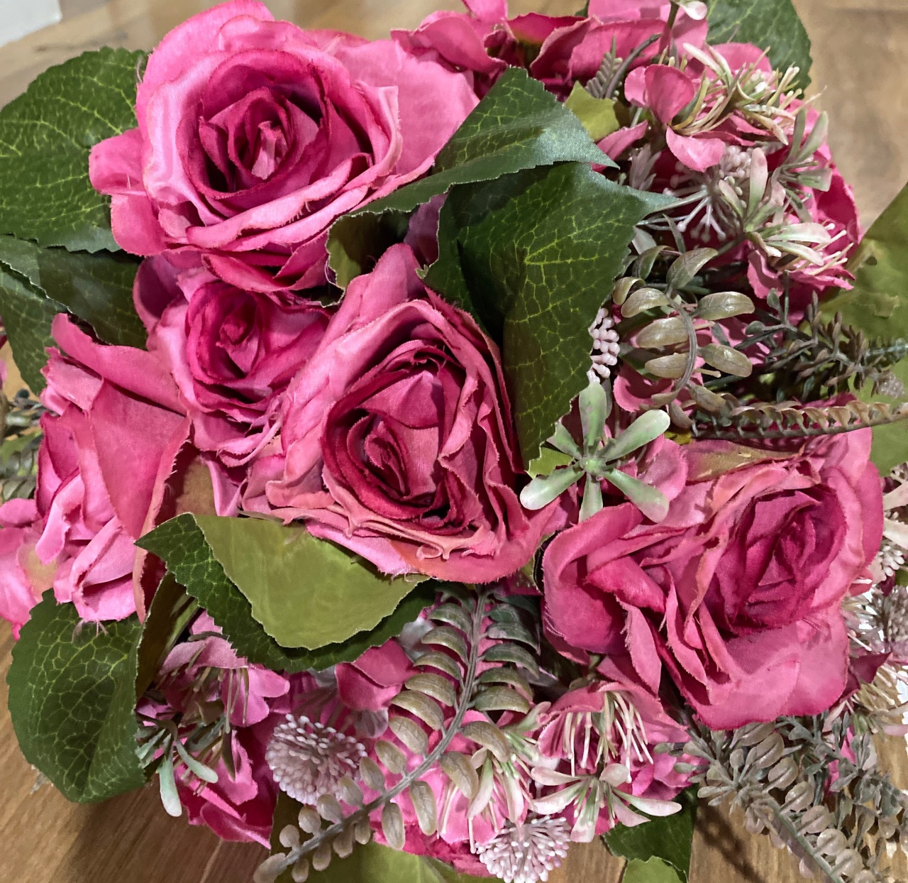 Arranjo Rosa Forte  - Pacalu Locações 