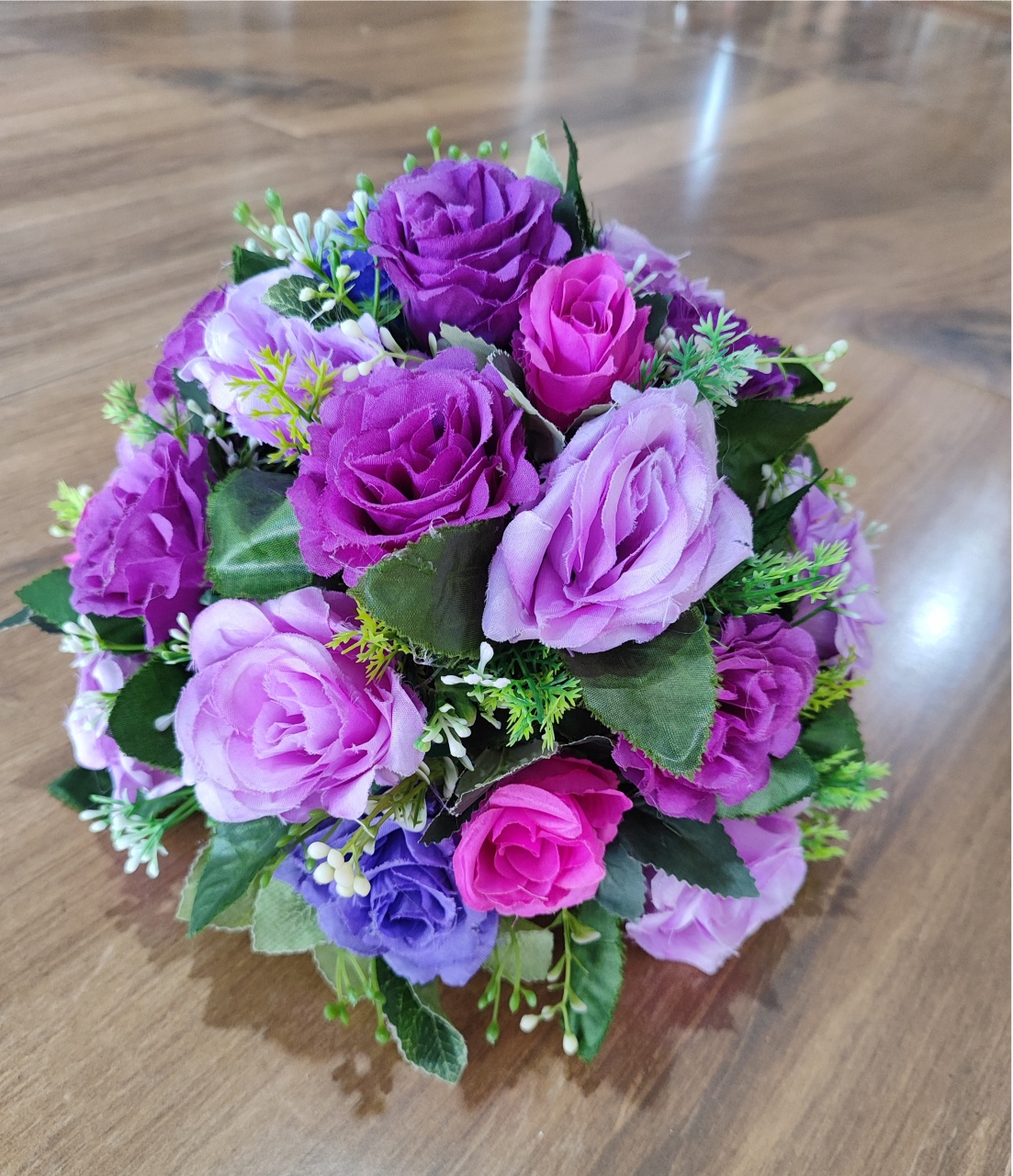Arranjo Lilás Com Roxo, Montado - Pacalu Locações 