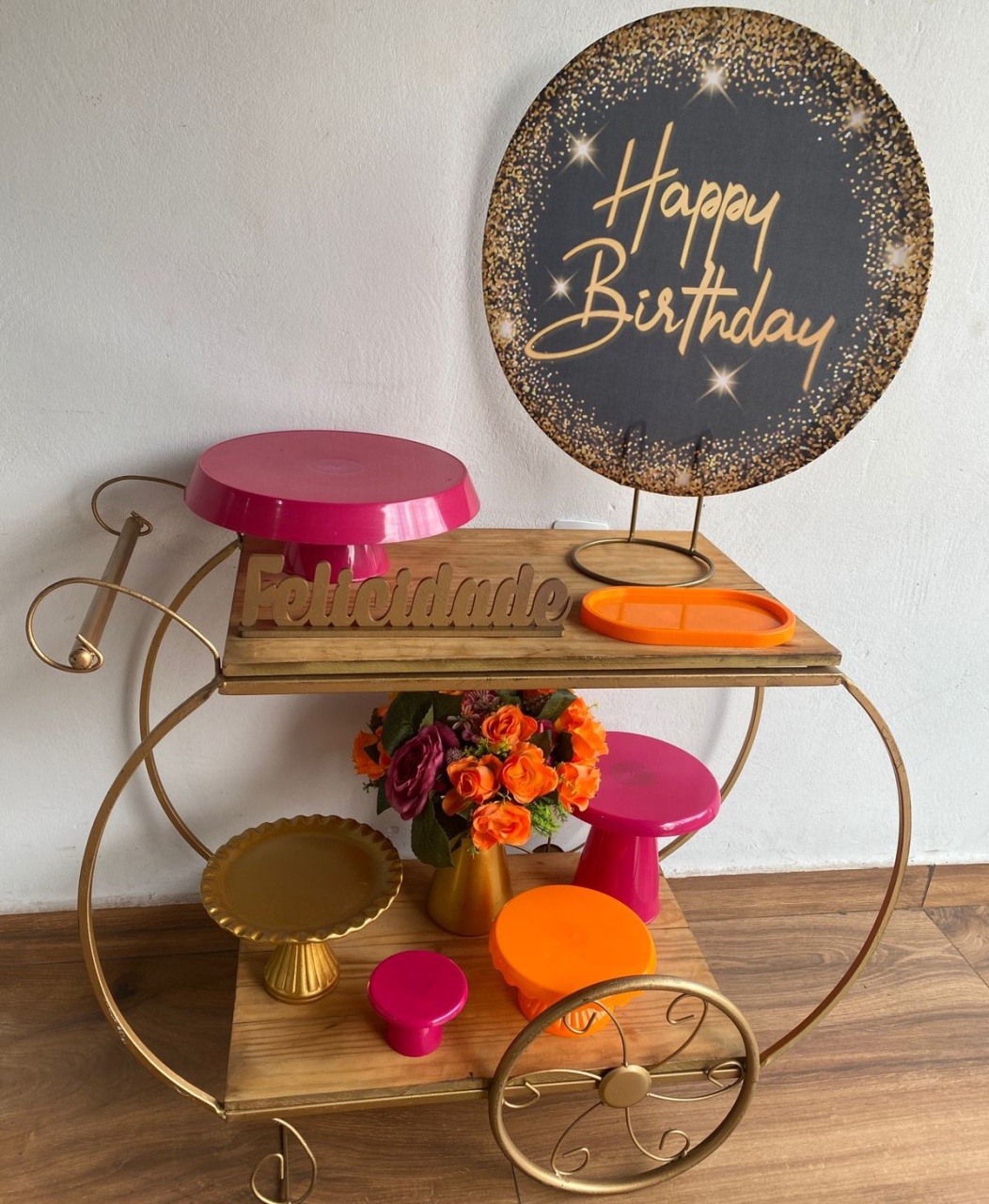 Festa Na Mesa Mini Kit , Carrinho Happy - Pacalu Locações 