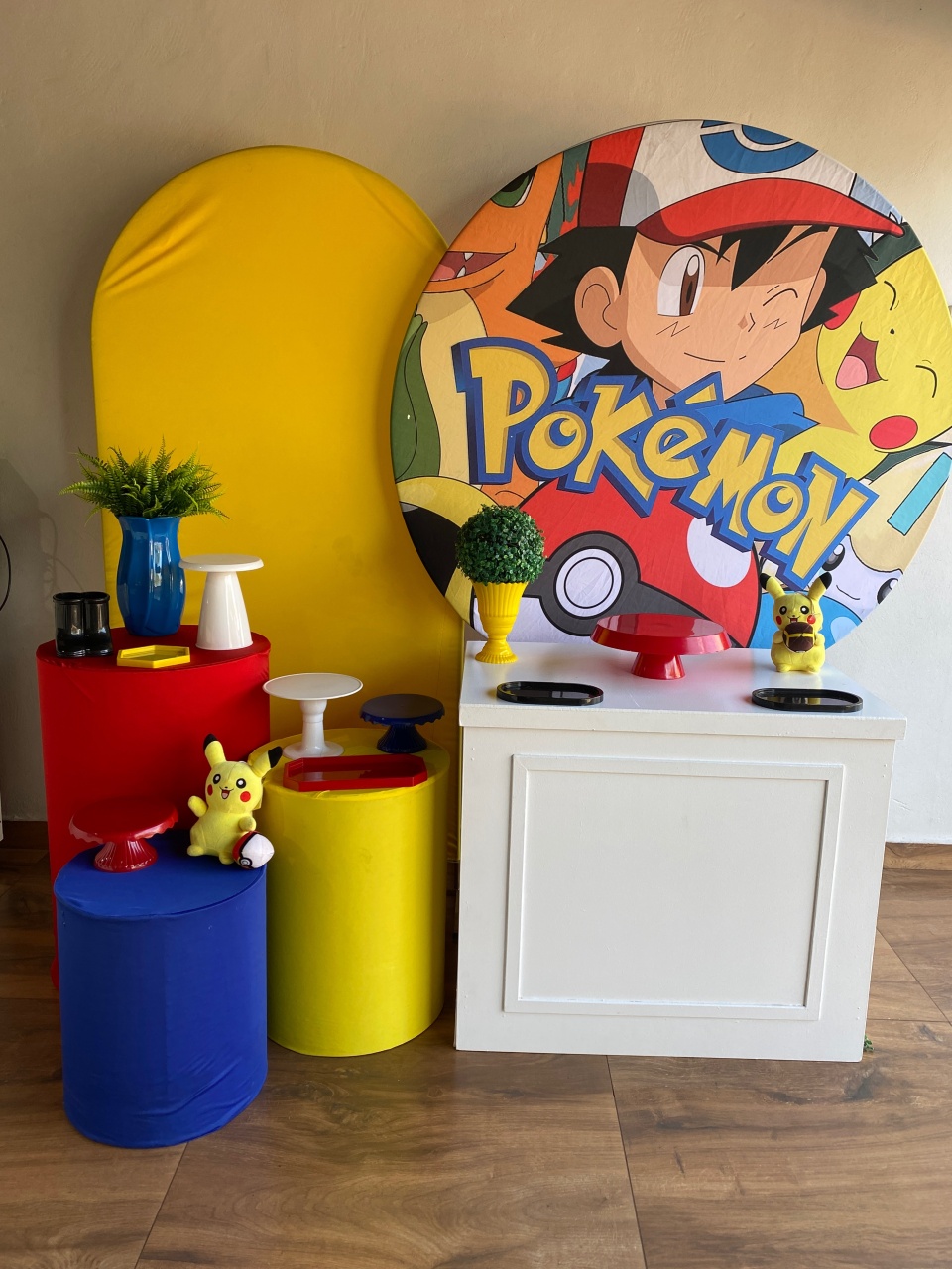 Kit Pokémon Luxo  - Pacalu Locações 