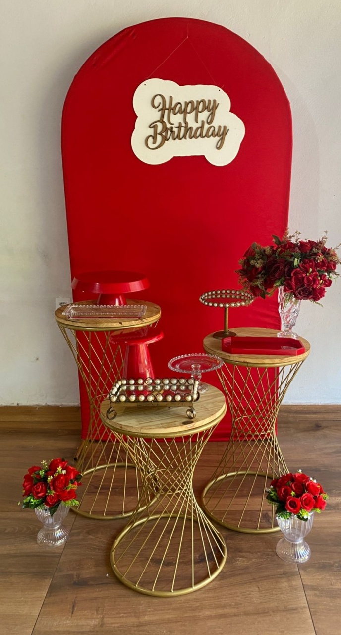 Kit Vermelho Adulto  - Pacalu Locações 