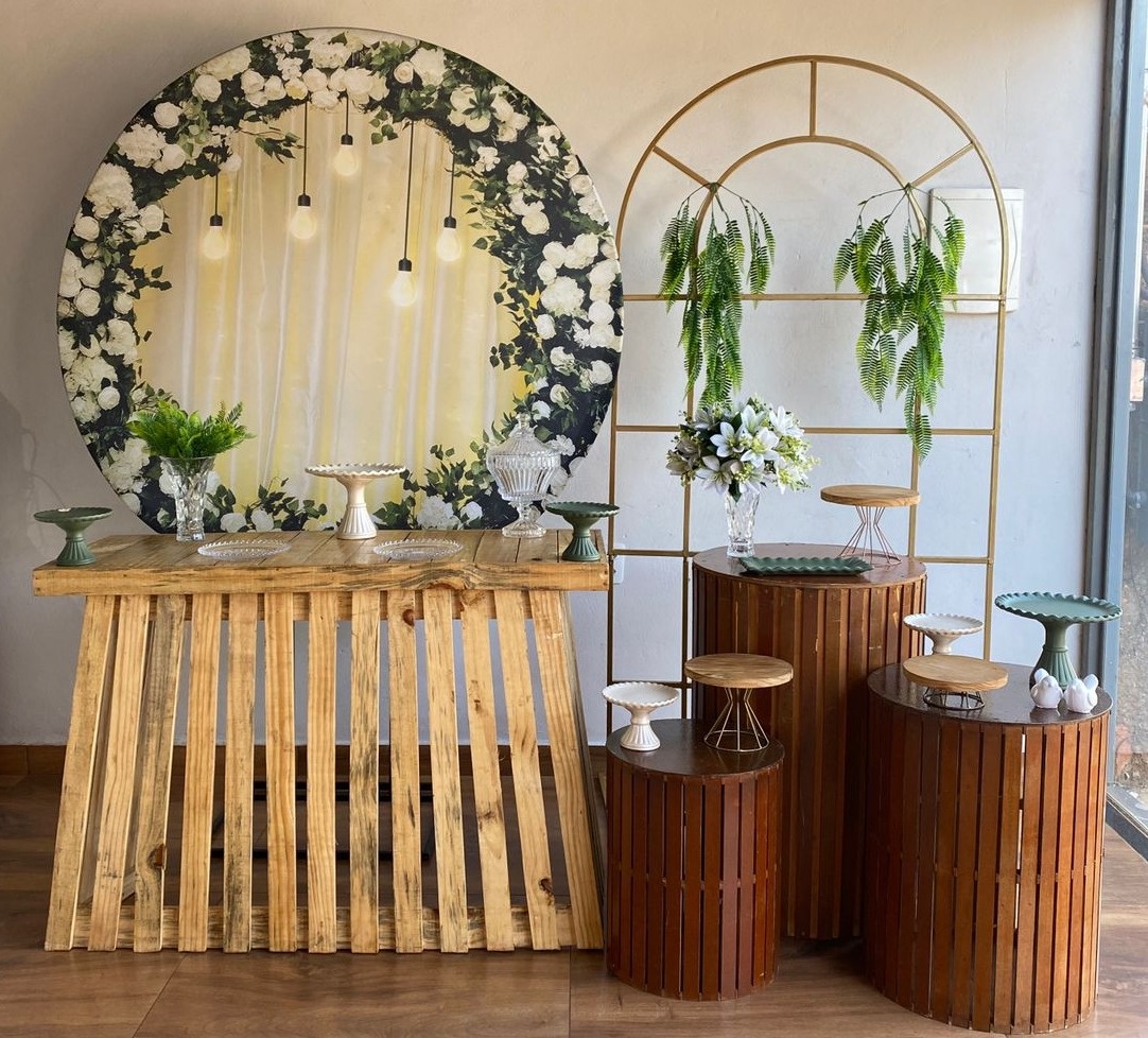Kit Adulto Verde Com Lampadas 3D - Pacalu Locações 