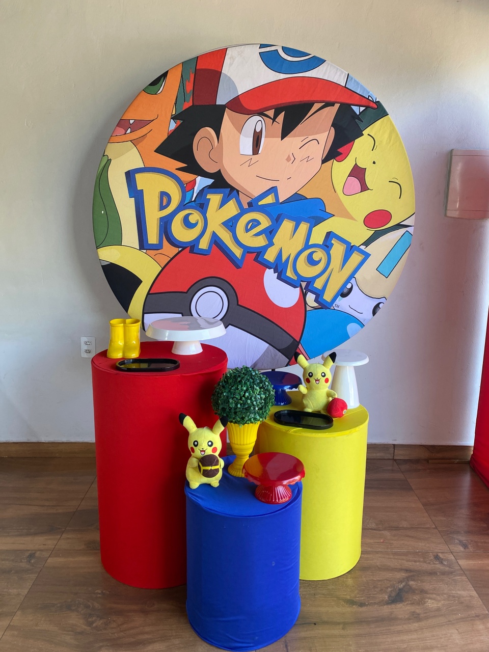 Kit Pokémon  - Pacalu Locações 