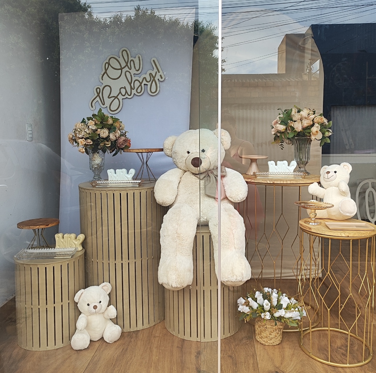 Kit Urso Bege E Branco , Chá de Bebê E Revelação  - Pacalu Locações 