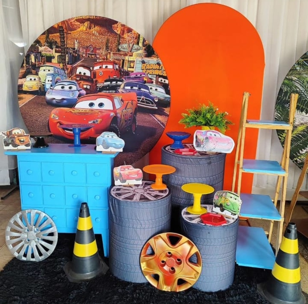 Kit Carros Relâmpago Macqueen  - Pacalu Locações 