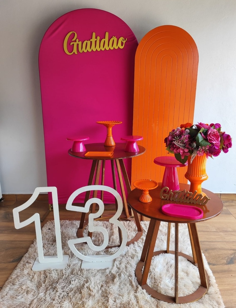 Kit Adulto Rosa E Laranja  - Pacalu Locações 