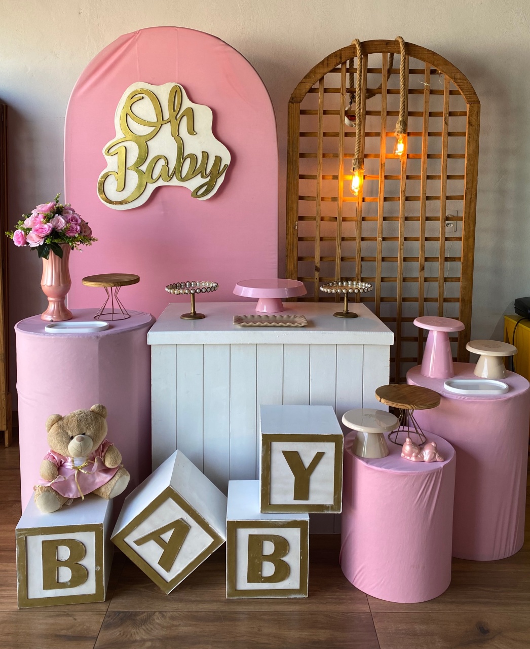 Kit Chá de Bebê Rosa  - Pacalu Locações 