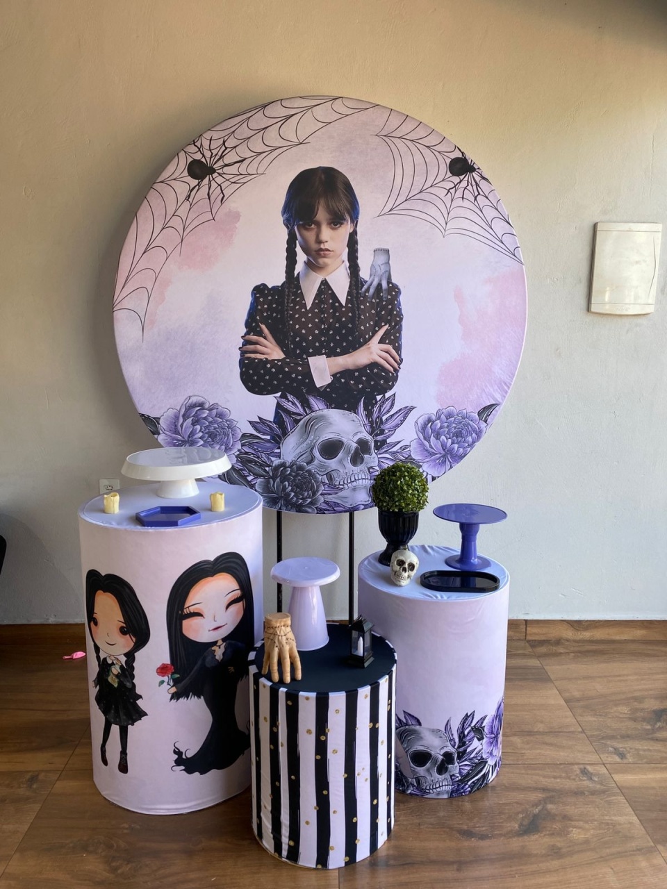 Wandinha Kit  - Pacalu Locações 