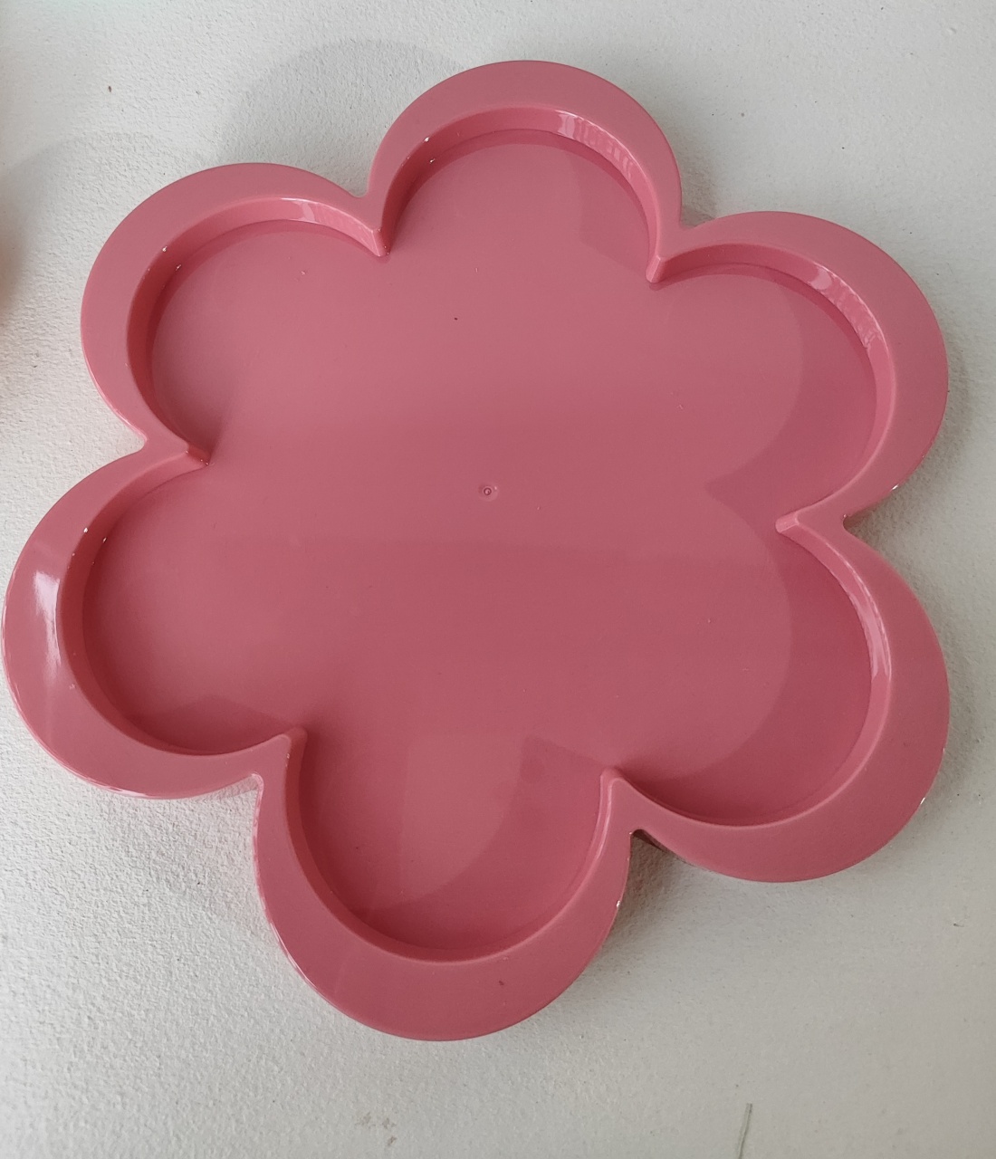 Bandeja Flor de Plastico Baixa Rosa Goiaba - Pacalu Locações 