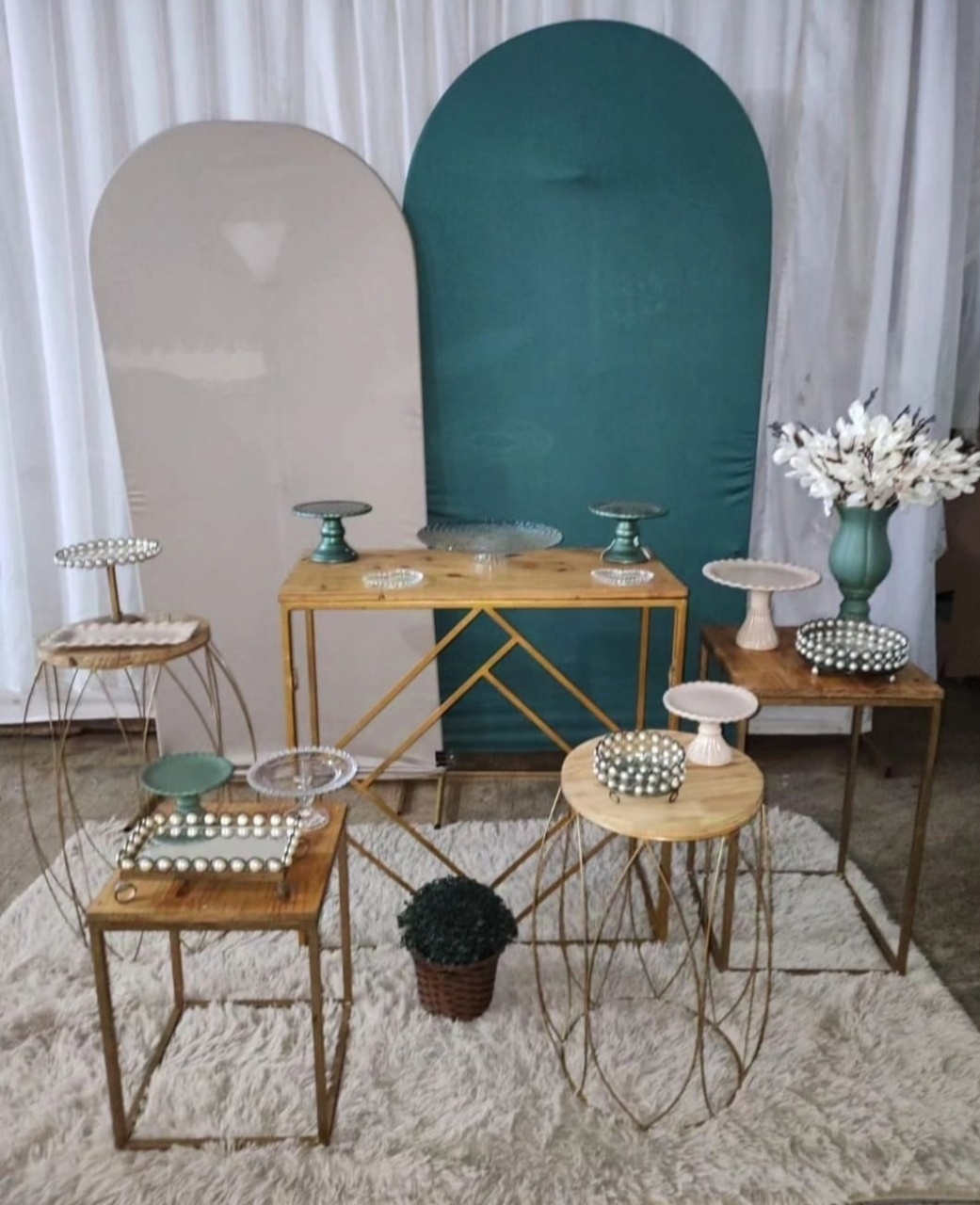 Kit Adulto Verde Com Bege  - Pacalu Locações 