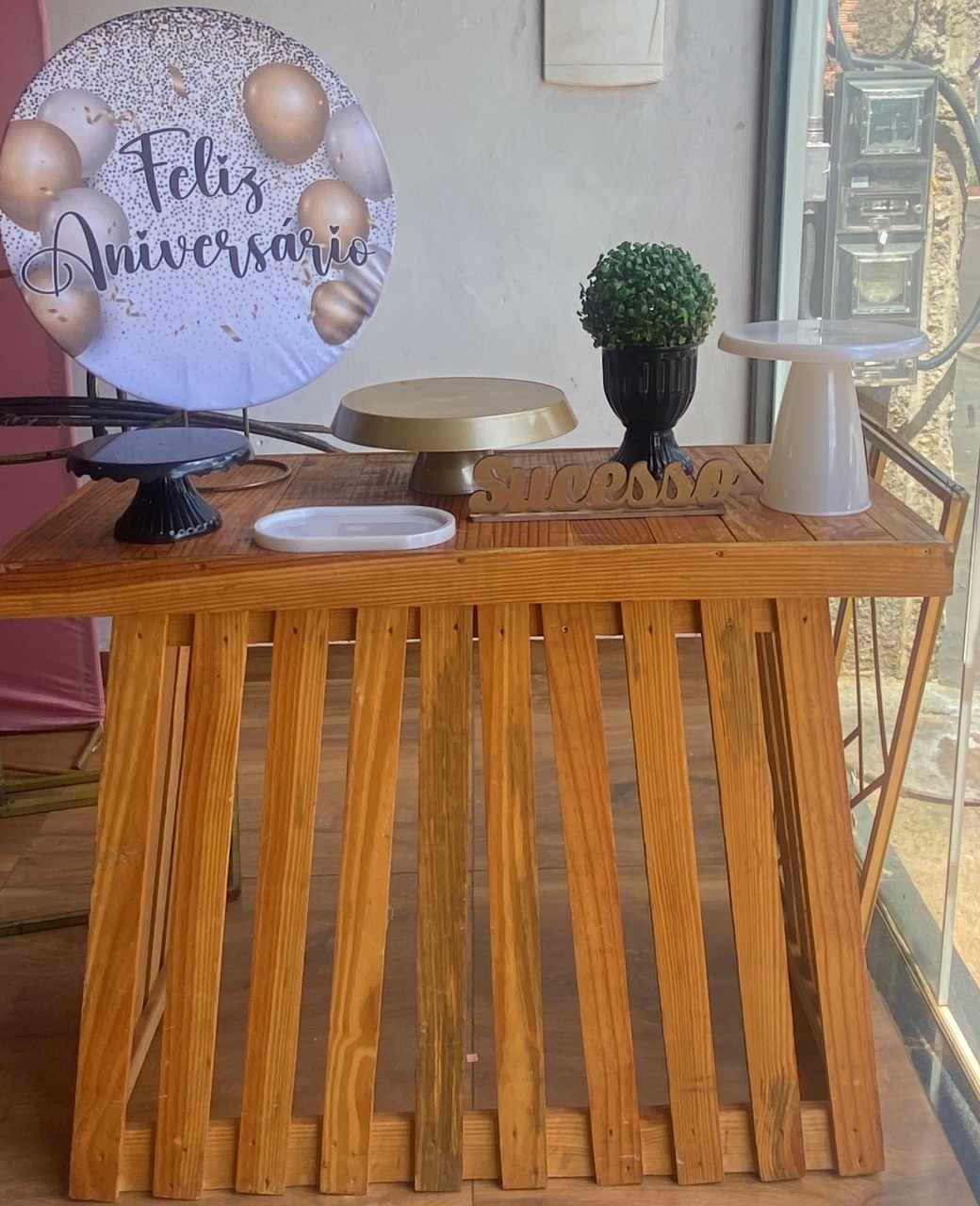 Mini Kit Feliz Aniversário  - Pacalu Locações 