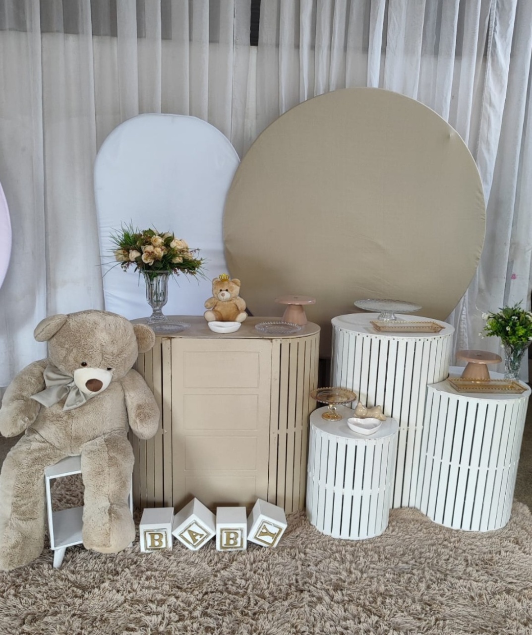 Kit Urso Bege E Branco  - Pacalu Locações 