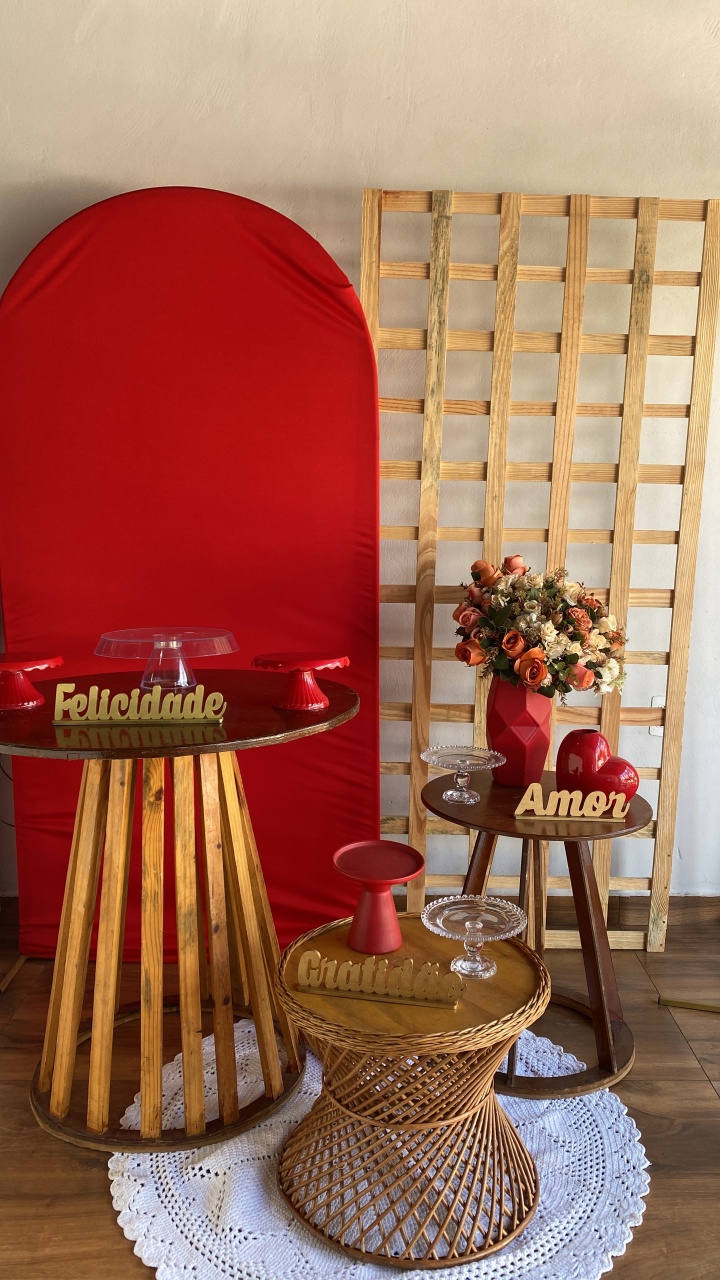 Kit Vermelho Luxo  - Pacalu Locações 