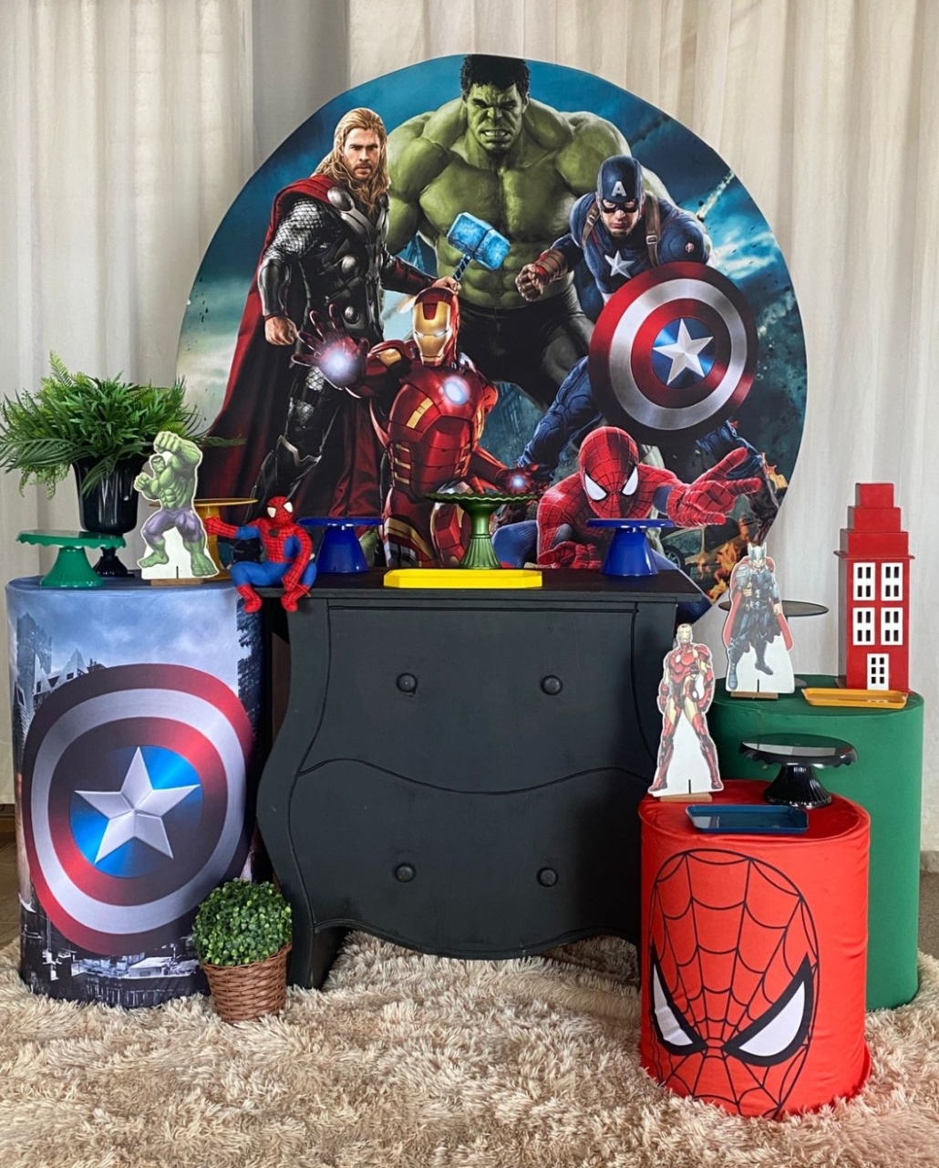 Kit Vingadores  - Pacalu Locações 