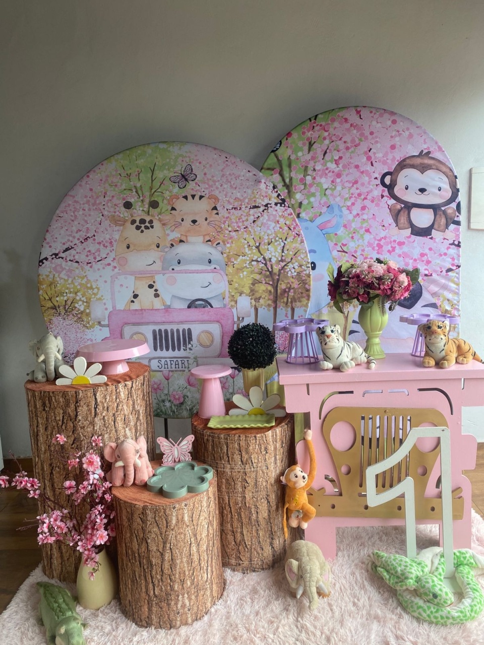 Kit Safarie Rosa, Menina   - Pacalu Locações 