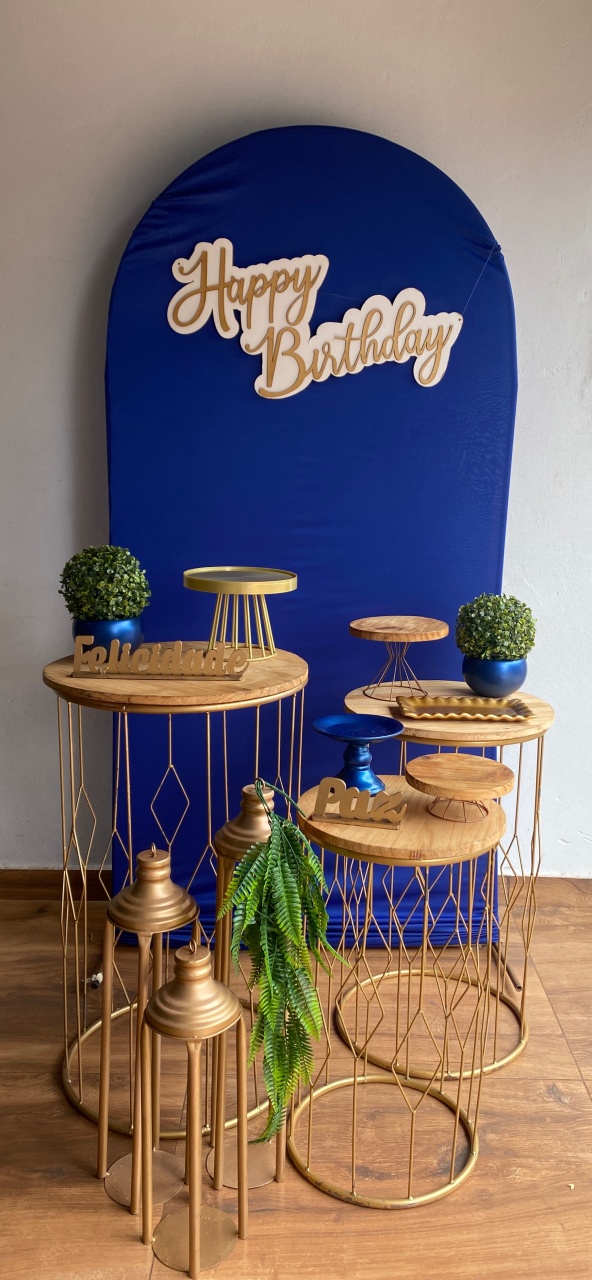 Kit Azul E Dourado  - Pacalu Locações 