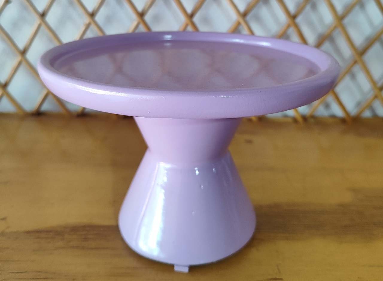 Bandeja Cone de Louça Lilas Alta P - Pacalu Locações 
