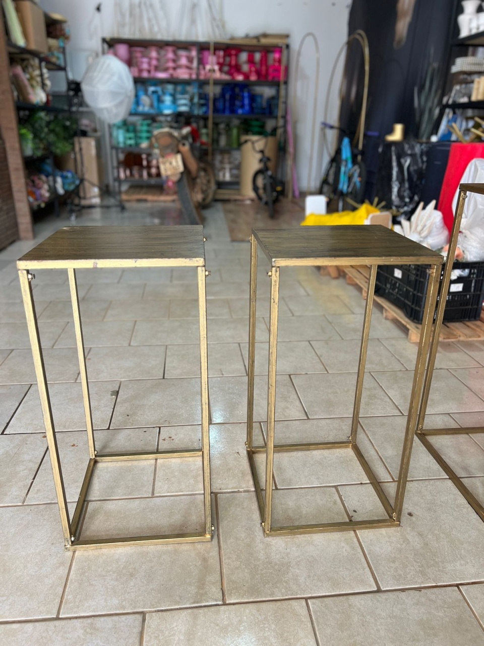 Mesa Aço Dourado Envelhecido - P - AZ PEGUE E MONTE