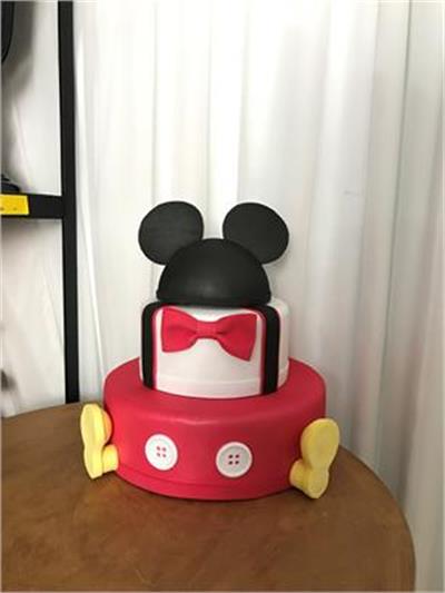 Bolo Fake Mickey - AZ PEGUE E MONTE