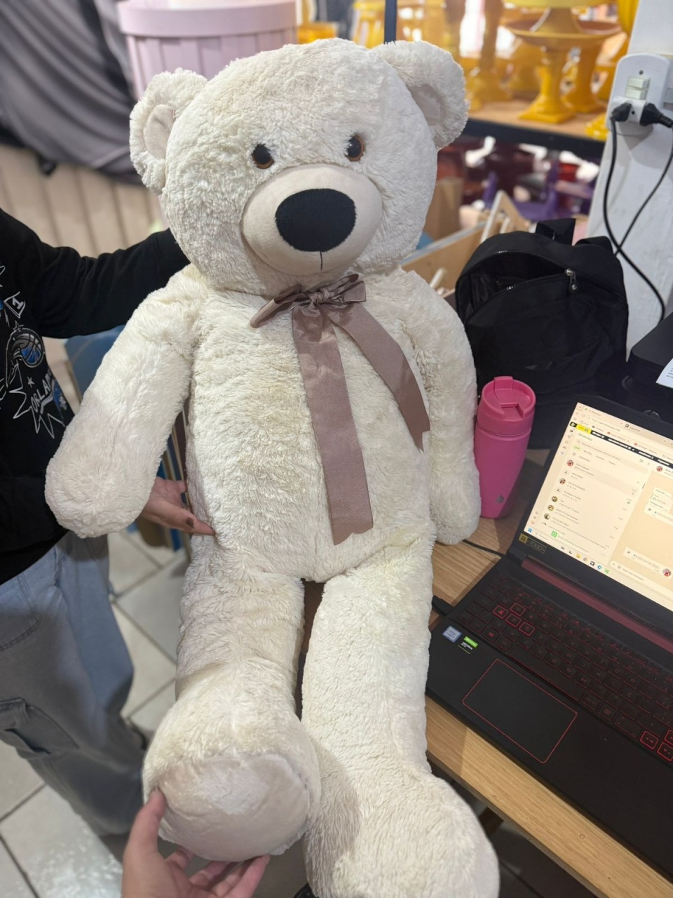 Urso Grande Pelucia - AZ PEGUE E MONTE