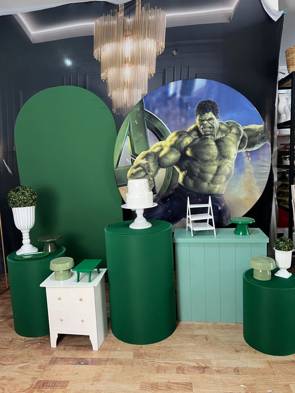 Kit Hulk  - AZ PEGUE E MONTE