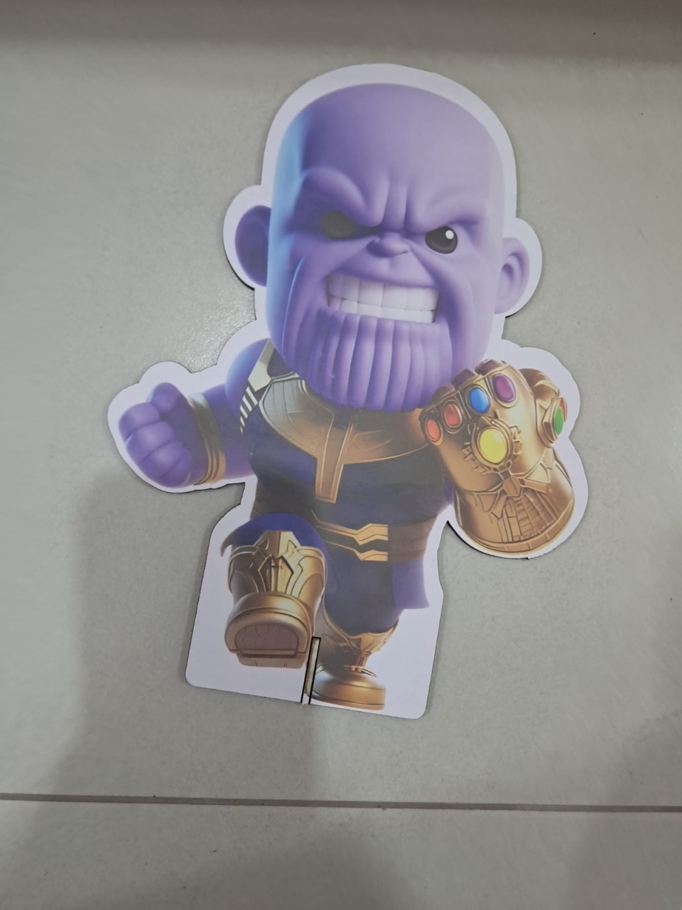 Dispaly Thanos - Heróis - AZ PEGUE E MONTE