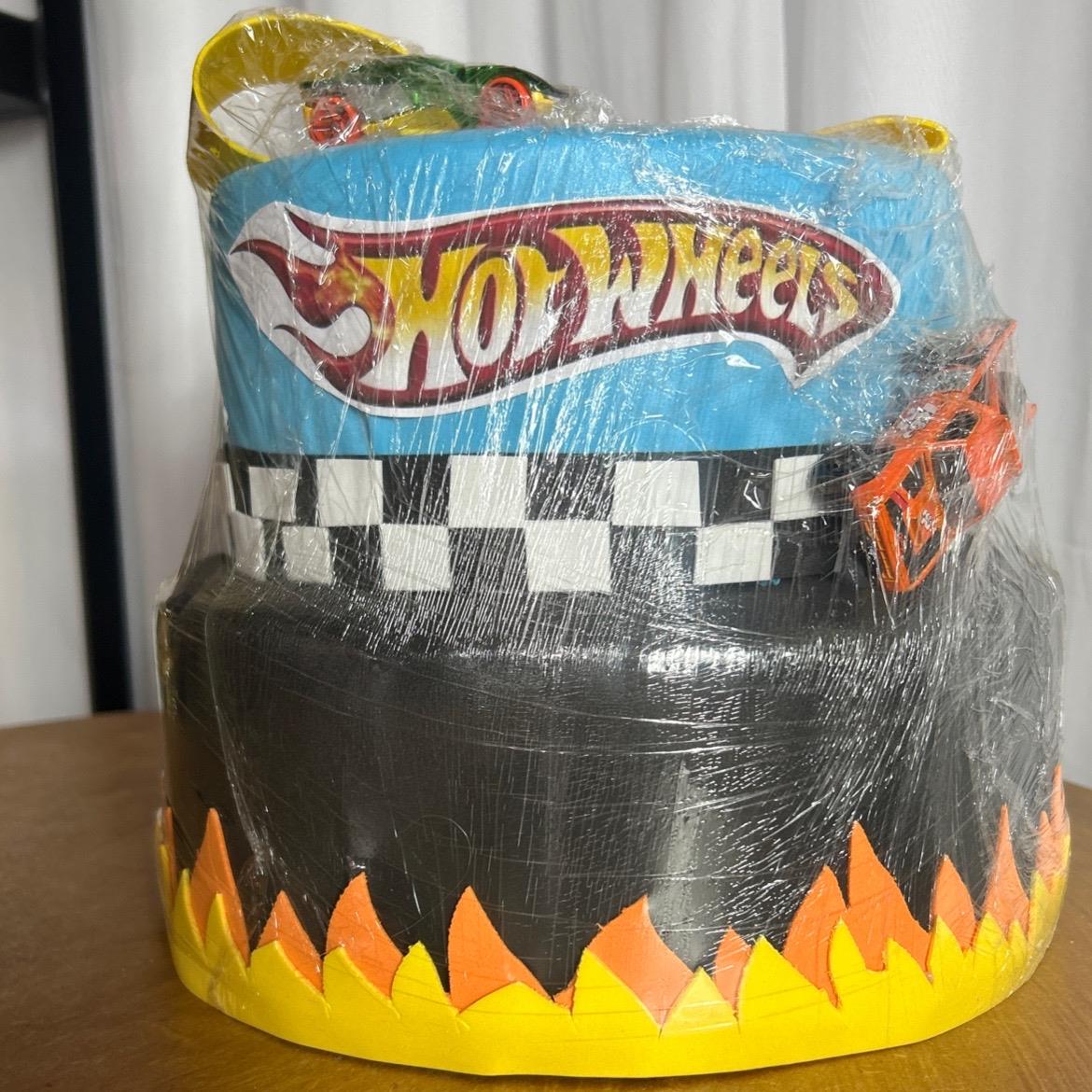 Bolo Fake  Hotwheels-2 Andar - AZ PEGUE E MONTE
