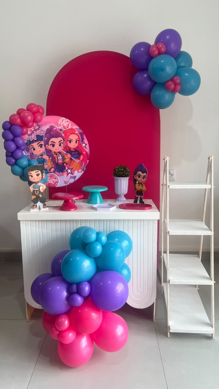 Guerreiras Do K Pop Kit Mesa Completo - AZ PEGUE E MONTE