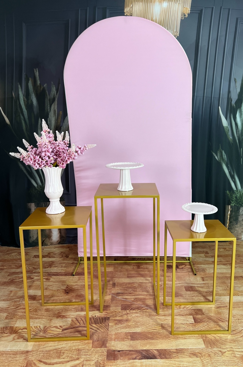 Romano Rosa Com Mesa  - AZ PEGUE E MONTE