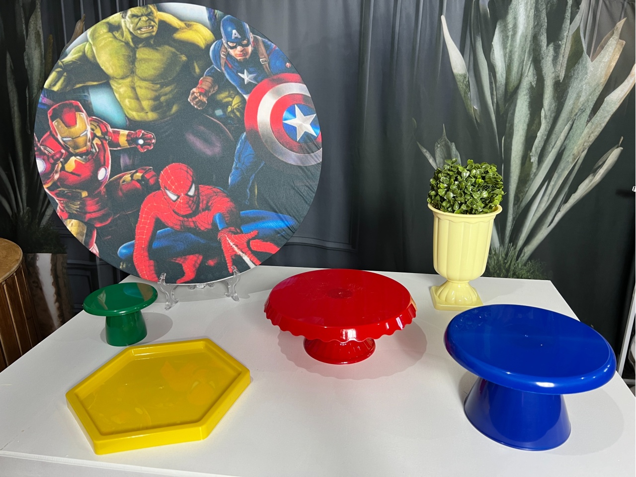 Kit Mesa Super Heróis - AZ PEGUE E MONTE