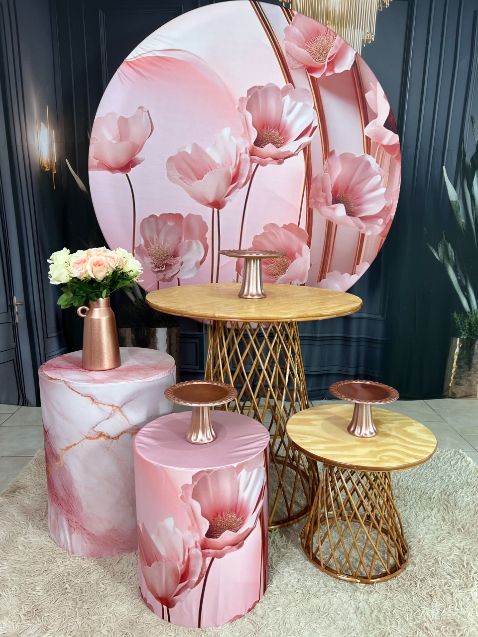 Rosa Floral Com Mesa Vime - AZ PEGUE E MONTE