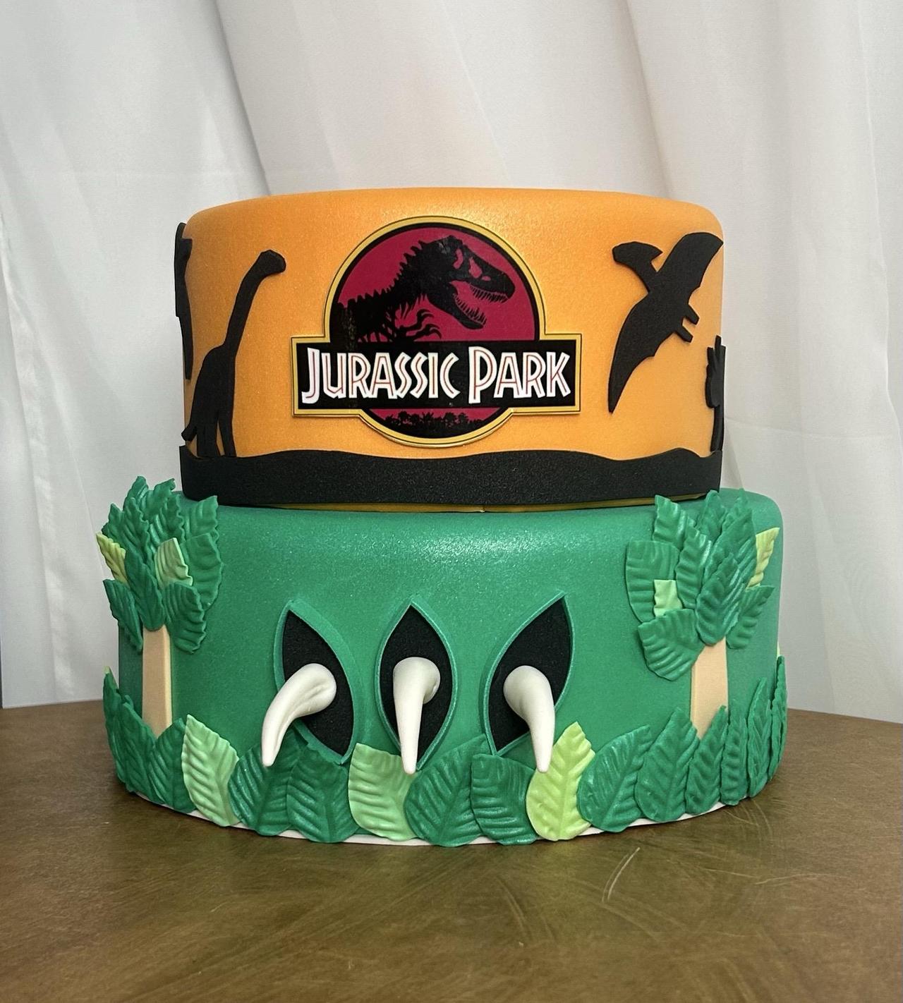 Bolo de 2 Andares - Jurassic Park - AZ PEGUE E MONTE