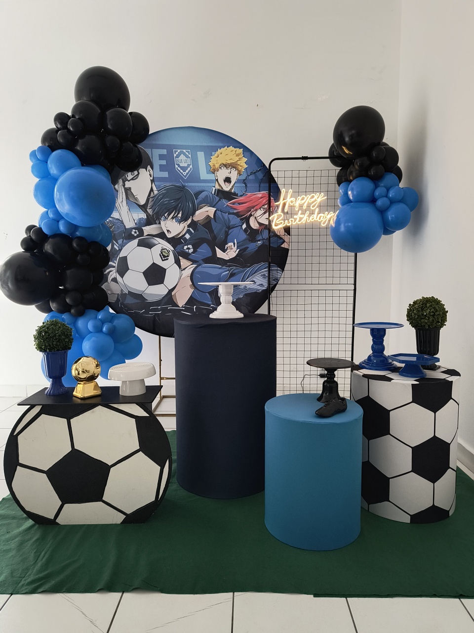 Composição Blue Lock  - Lilas Decor Locações e Festas