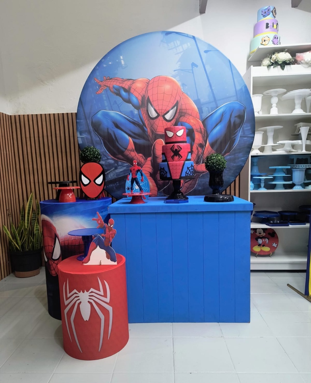 Kit Ouro Homem Aranha - Lilas Decor Locações e Festas