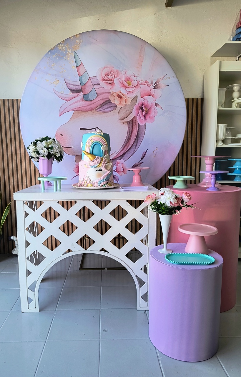 Kit Ouro Unicórnio 1  - Lilas Decor Locações e Festas