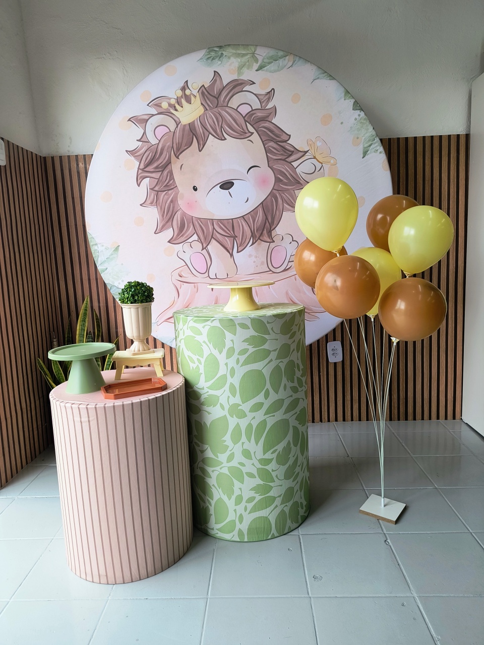  Kit Bronze Leãozinho - Lilas Decor Locações e Festas