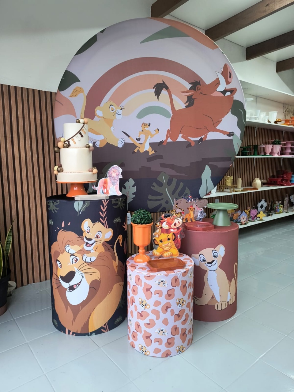 Kit Prata  Rei Leão - Lilas Decor Locações e Festas