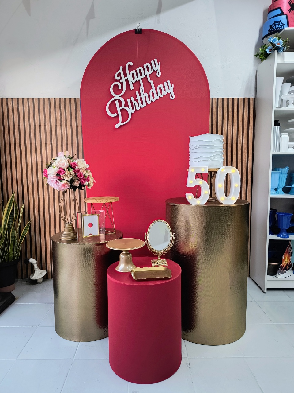 Kit Ouro Vermelho E Dourado - Lilas Decor Locações e Festas