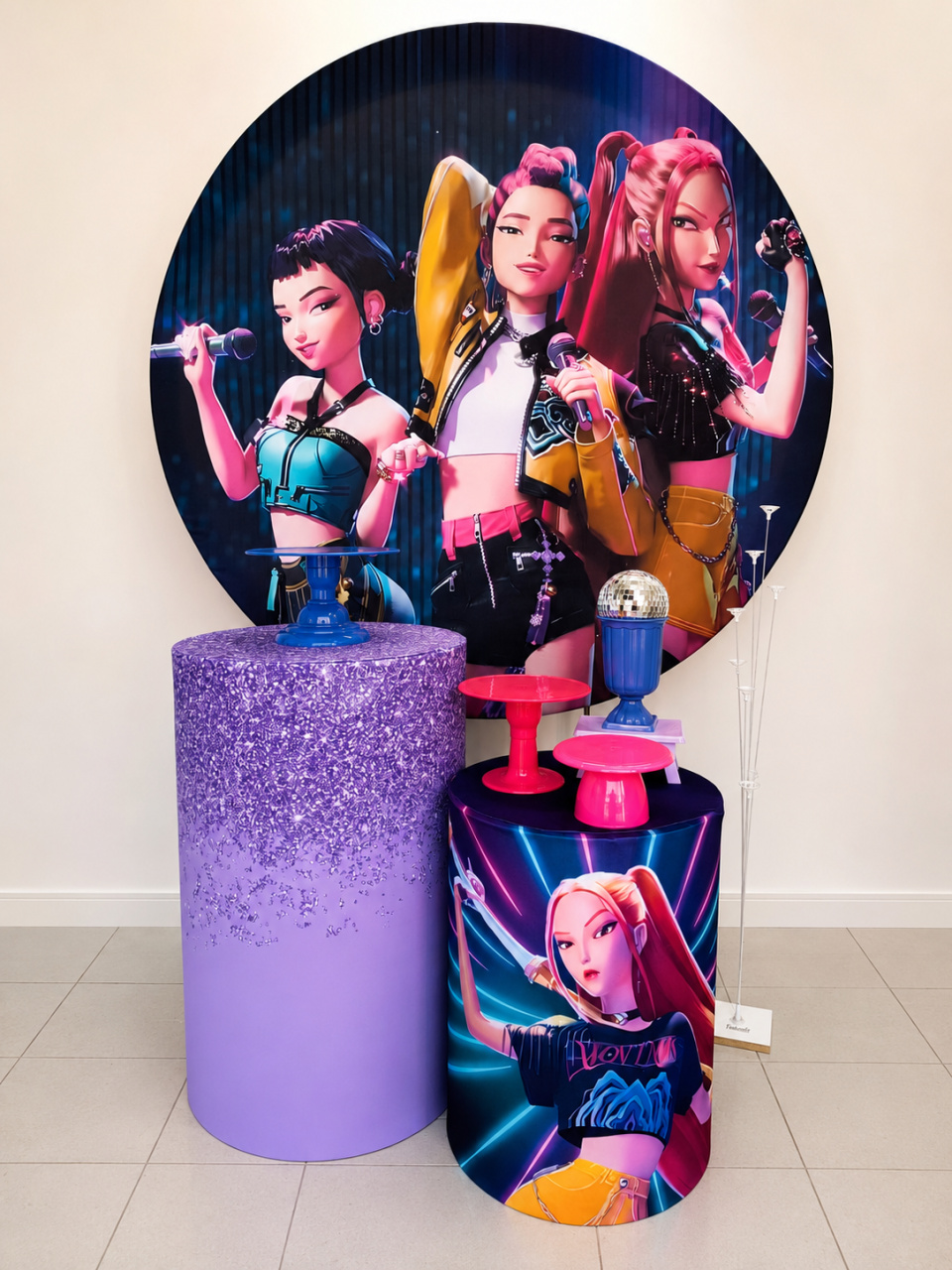 Kit Bronze Guerreiras Do K-Pop - Lilas Decor Locações e Festas