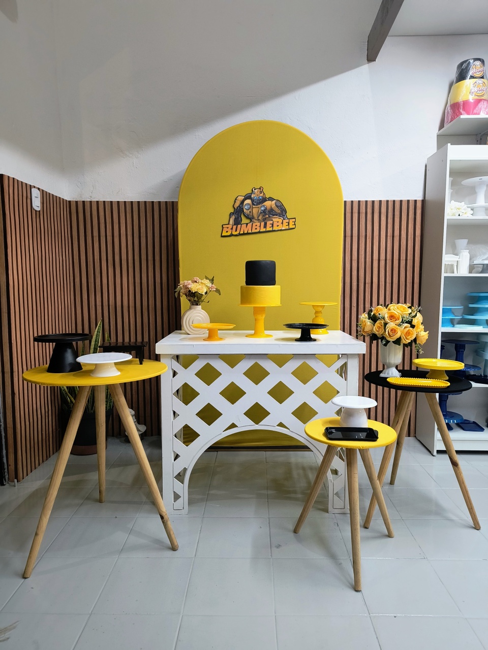 Kit Composição Bumblebee - Lilas Decor Locações e Festas