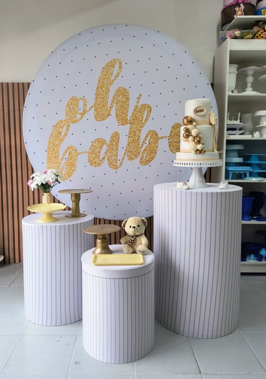 Kit Prata  Oh Baby Branco E Dourado  - Lilas Decor Locações e Festas