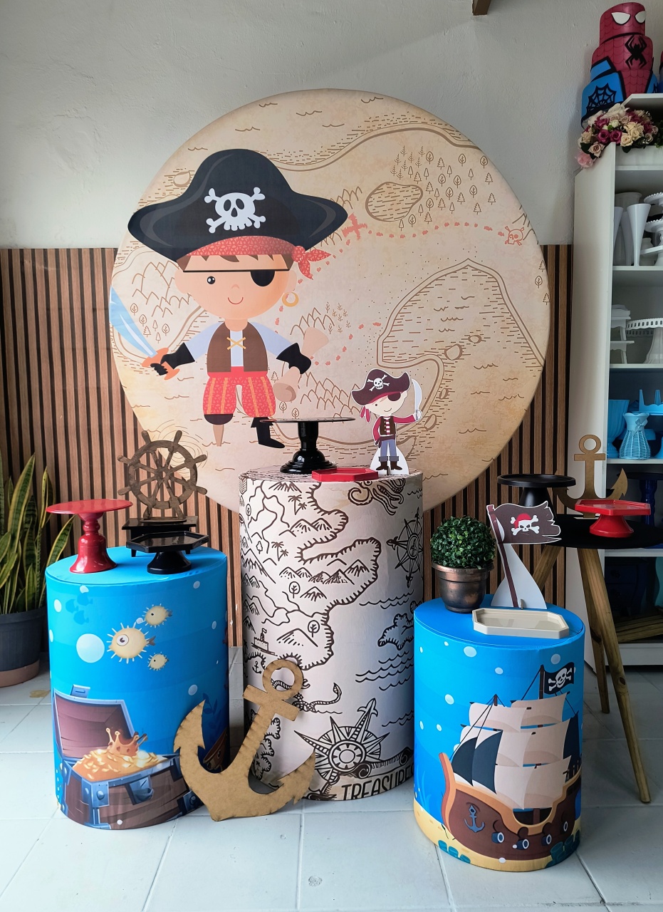 Kit Ouro Pirata - Lilas Decor Locações e Festas