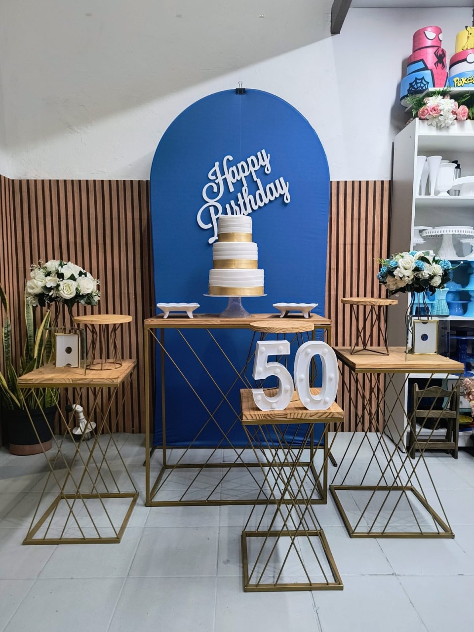 Kit Composição Azul Happy Birthday ( Romano ) - Lilas Decor Locações e Festas