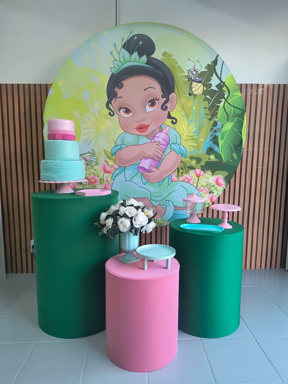 Kit Prata Princesa E O Sapo - Lilas Decor Locações e Festas