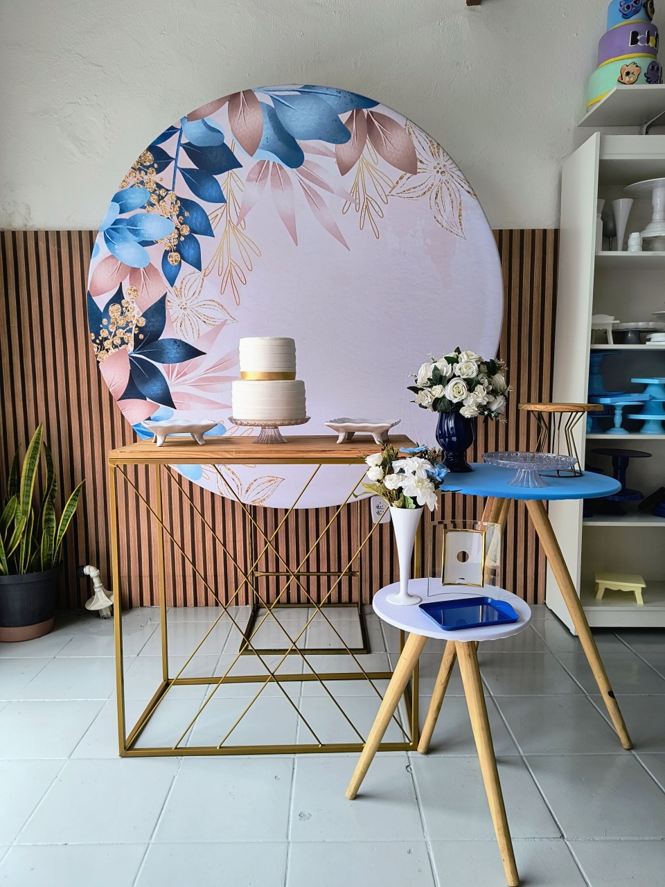 Kit Ouro Floral Azul  - Lilas Decor Locações e Festas